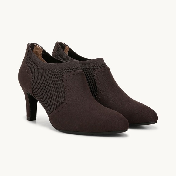 Gia Shooties - Picture 1 of 12